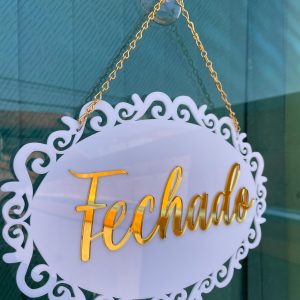 Placa aberto e fechado branco c/dourado Ref.: 208